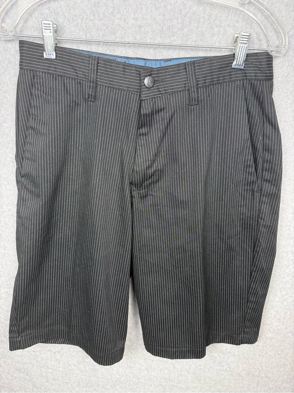 Volcom Corpo Class Pinstripe Chino Shorts Size 30 Black Skate Streetwear